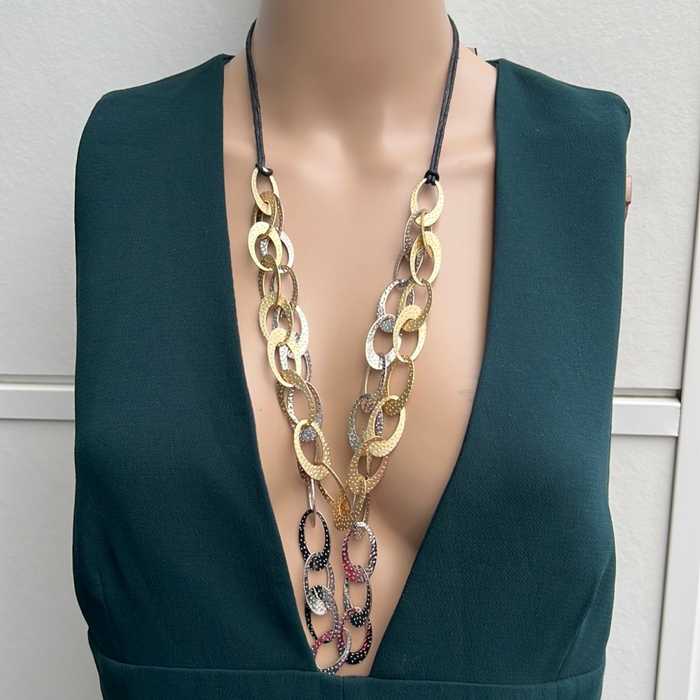 PERFECT GOLD AND SLIVER INTERLOCK NECKLACE